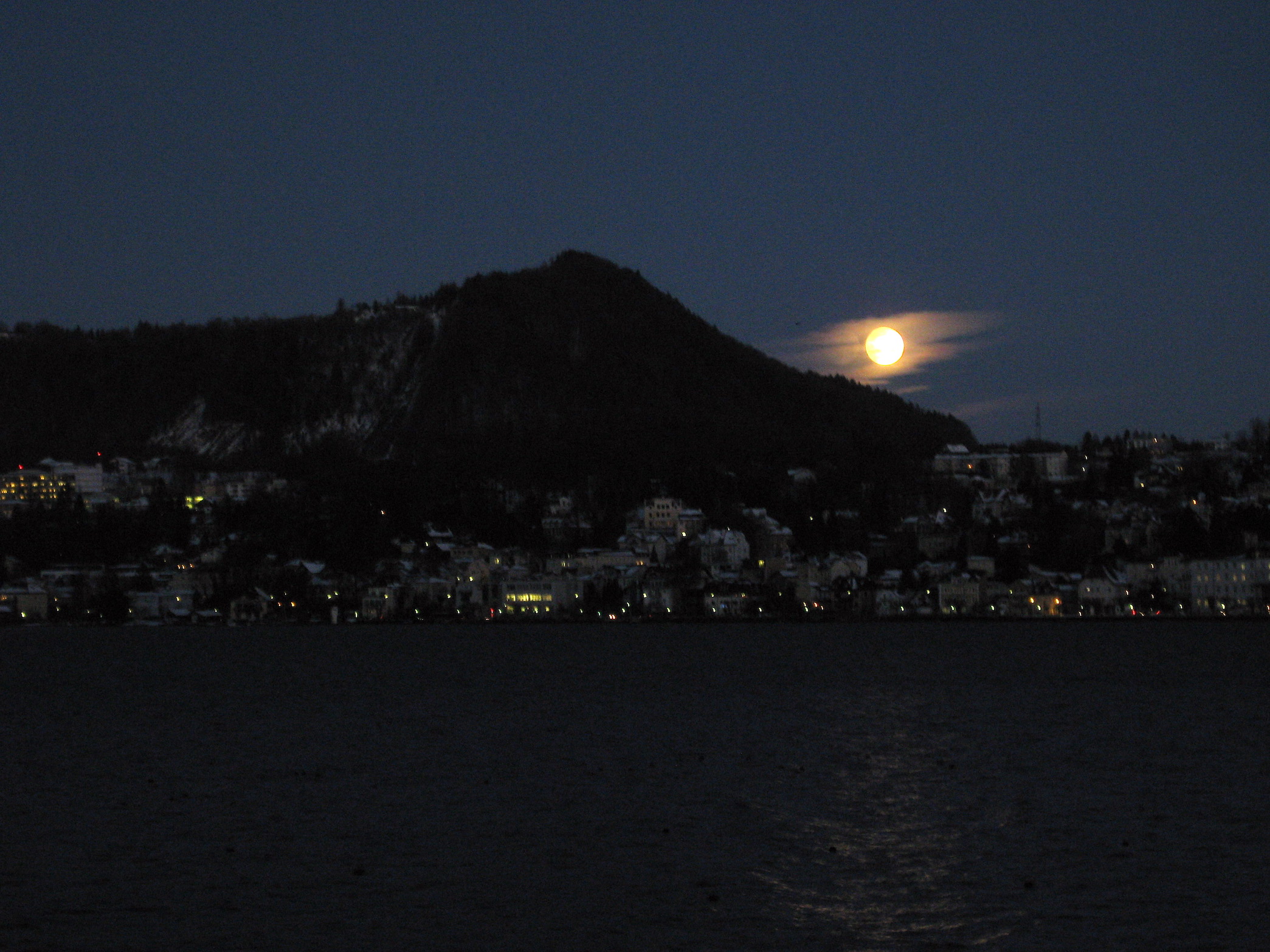 201012xx_Vollmond_bearbeitet_verkleinert 201012xx_Vollmond_bearbeitet_verkleinert